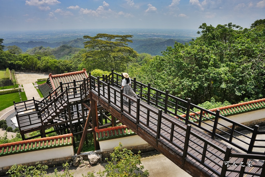 延伸閱讀：台南「火山碧雲寺」可以搭電梯賞景，約會、賞夜景、放空最佳選擇